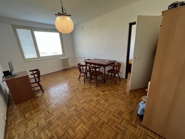 Eladó panellakás, Debrecenben 59.99 M Ft, 2+2 szobás