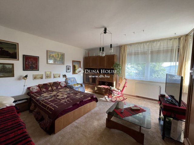 Eladó családi ház, Dorogon 79.9 M Ft, 5 szobás