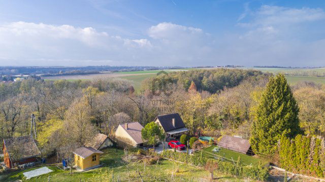 Eladó családi ház, Alcsútdobozon 135 M Ft, 3 szobás