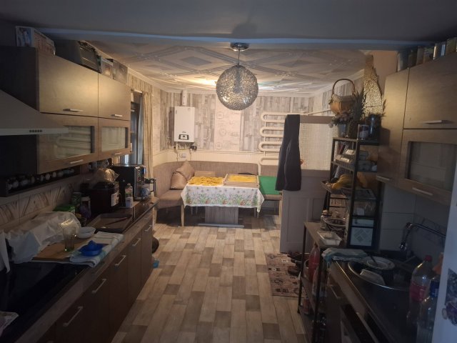 Eladó családi ház, Békésen 29.5 M Ft, 3 szobás