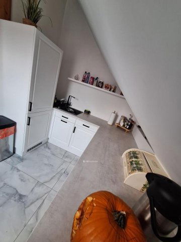 Eladó családi ház, Mosonmagyaróváron 144 M Ft, 8+2 szobás