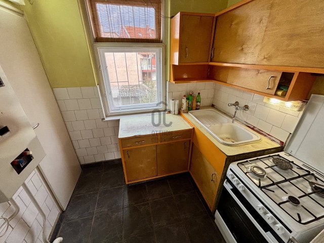 Eladó téglalakás, Debrecenben 74 M Ft, 3 szobás