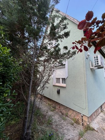 Eladó családi ház, Komáromban 39.9 M Ft, 3 szobás