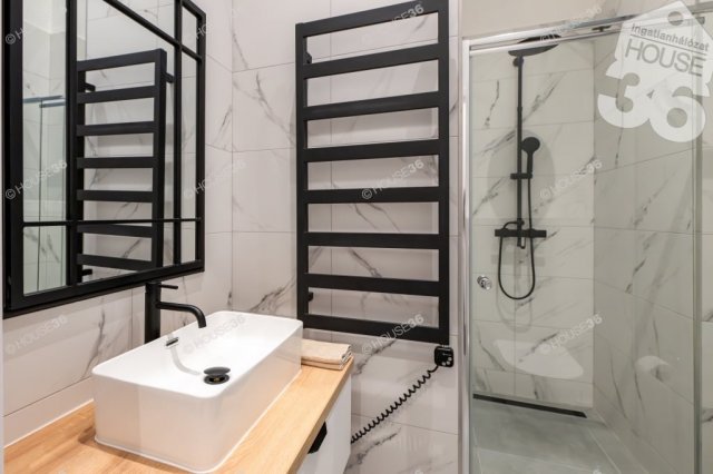 Eladó téglalakás, Budapesten, VII. kerületben 119.9 M Ft