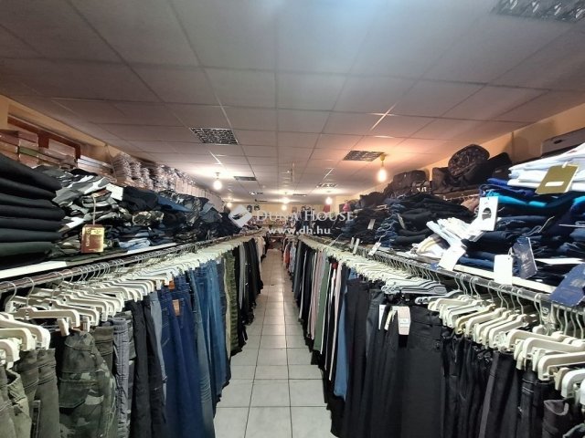 Eladó üzlethelyiség, Budapesten, XVI. kerületben 75 M Ft