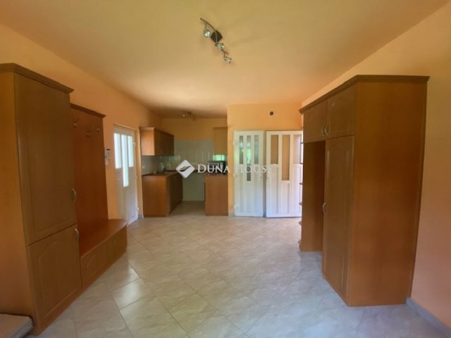 Eladó nyaraló, Ráckevén 34.499 M Ft, 2 szobás