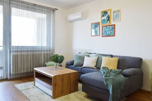 Kiadó téglalakás, albérlet, Debrecenben 320 E Ft / hó, 3 szobás