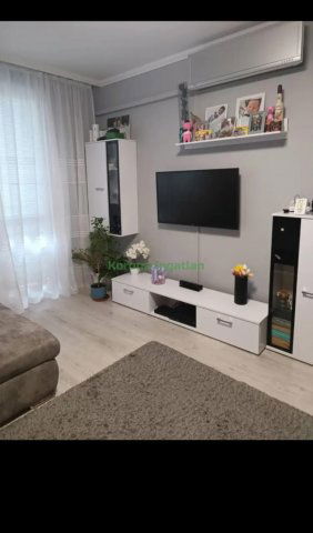 Eladó panellakás, Nyíregyházán, Fazekas János téren 39.5 M Ft