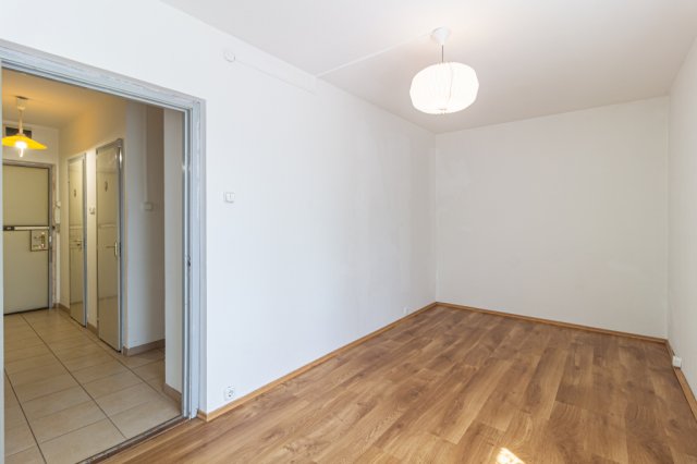 Eladó panellakás, Kecskeméten 42 M Ft, 2 szobás