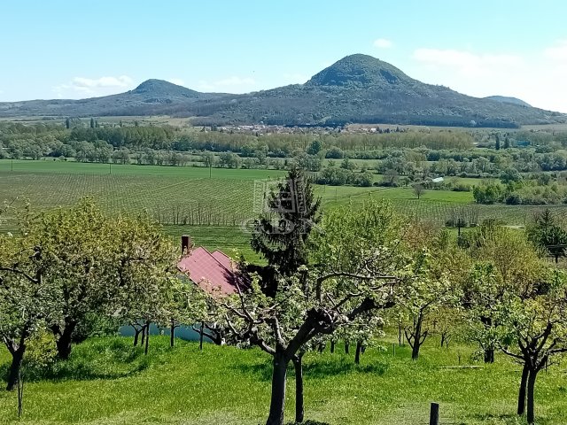 Eladó telek, Kisapátiban 85 M Ft / költözzbe.hu