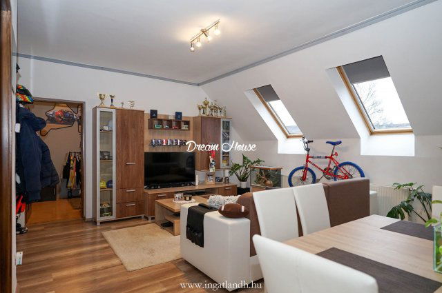 Eladó téglalakás, Nyíregyházán 49.9 M Ft, 2 szobás