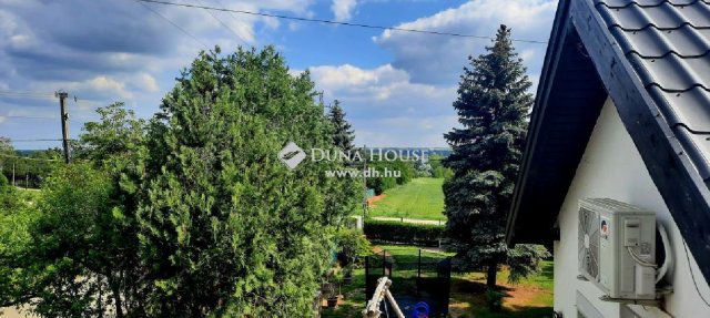 Eladó nyaraló, Sukorón 49 M Ft, 5 szobás / költözzbe.hu