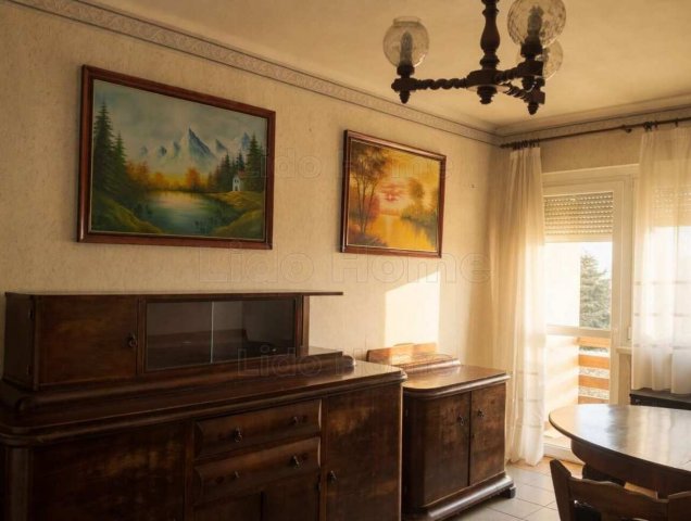 Eladó téglalakás, Székesfehérvárott 79.9 M Ft, 5 szobás