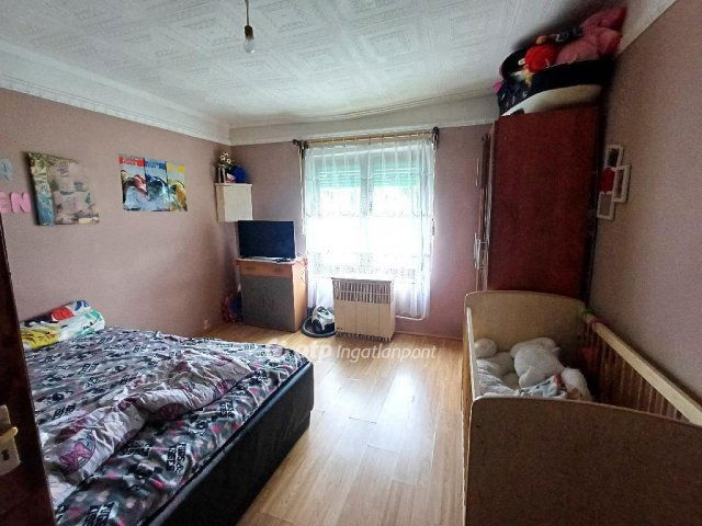 Eladó családi ház, Baktalórántházán 8.9 M Ft, 2 szobás