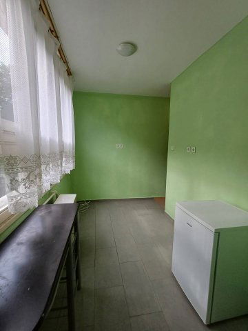 Eladó téglalakás, Salgótarjánban, Forgách Antal úton