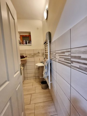 Eladó családi ház, Pápán 21.99 M Ft, 2 szobás