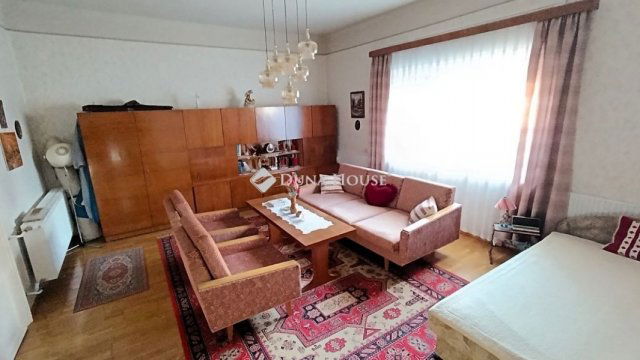 Eladó családi ház, Mohácson 109 M Ft, 2 szobás