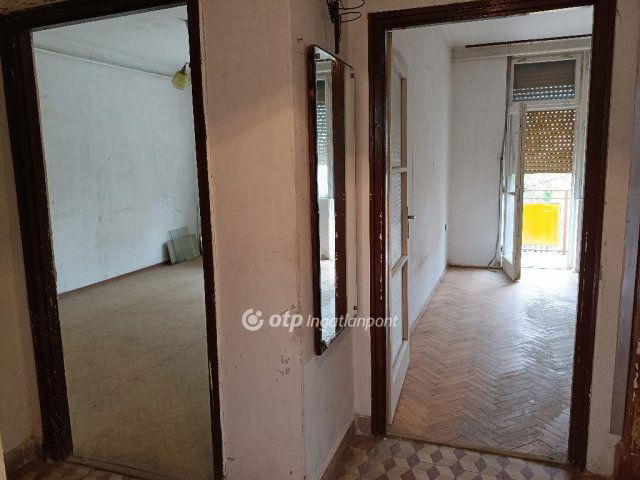 Eladó családi ház, Érden 72 M Ft, 2 szobás