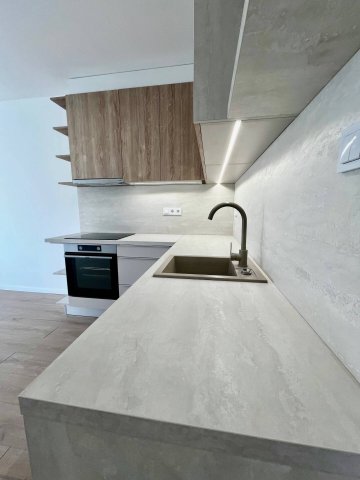 Eladó téglalakás, Pécsett 52.9 M Ft, 2+1 szobás