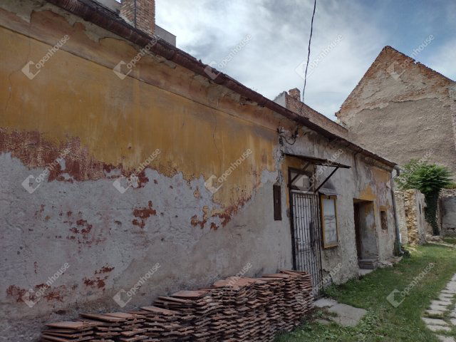 Eladó sorház, Sopronban 22 M Ft, 4 szobás / költözzbe.hu