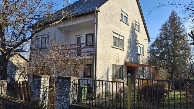 Eladó családi ház, Sajószentpéteren 45 M Ft, 7 szobás
