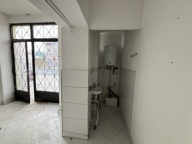Kiadó üzlethelyiség, Miskolcon 160 E Ft / hó