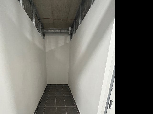 Eladó ipari ingatlan, Debrecenben 0.8 M Ft, 1 szobás