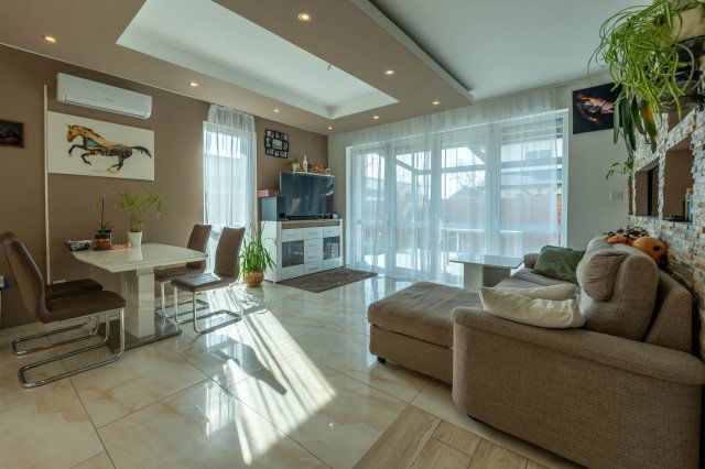 Eladó ikerház, Vecsésen, Botond utcában 127.99 M Ft, 4 szobás