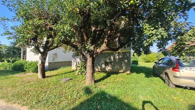 Eladó nyaraló, Zalakaroson 16.99 M Ft, 2 szobás
