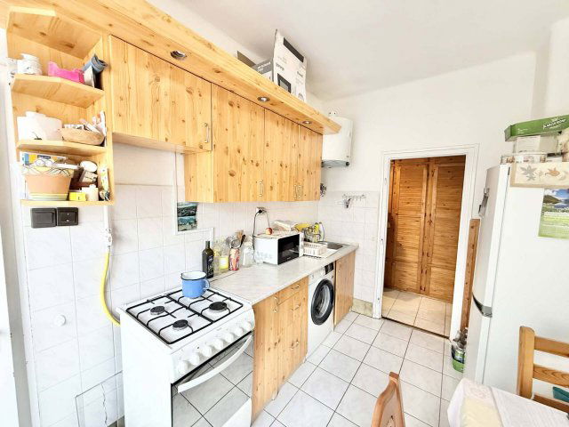 Eladó téglalakás, Pécsett 35.9 M Ft, 1 szobás