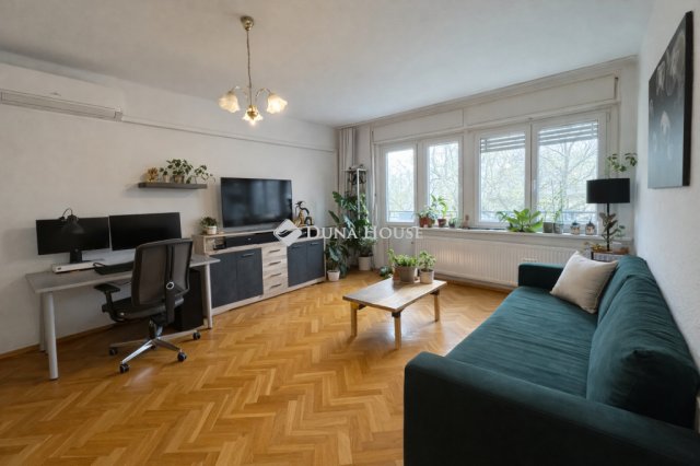 Eladó téglalakás, Budapesten, XI. kerületben 97.9 M Ft, 2 szobás