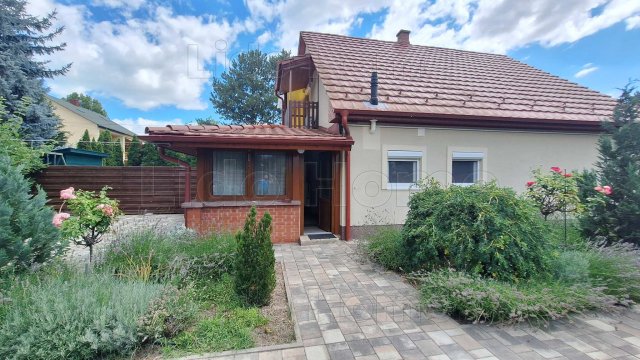 Eladó családi ház, Siófokon 114.95 M Ft, 4 szobás