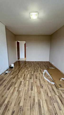 Kiadó panellakás, albérlet, Debrecenben 225 E Ft / hó, 3 szobás