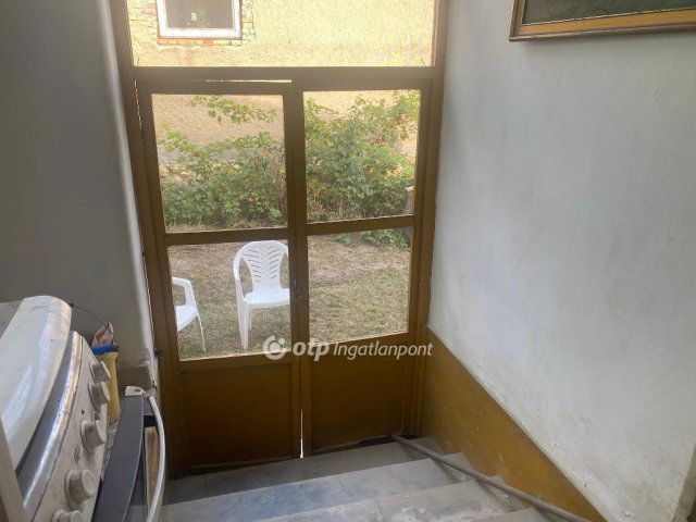 Eladó családi ház, Bébén 19.9 M Ft, 2 szobás