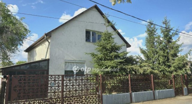 Eladó családi ház, Debrecenben 84.9 M Ft, 2+1 szobás