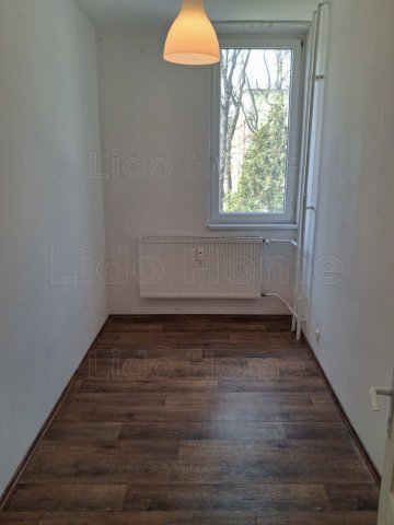 Eladó téglalakás, Várpalotán 36.9 M Ft, 3 szobás