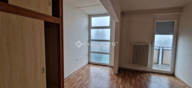 Eladó panellakás, Fonyódon 87.5 M Ft, 4 szobás