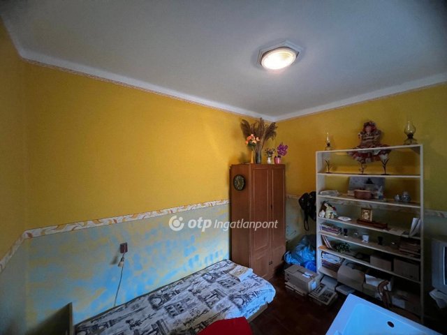 Eladó családi ház, Szihalmon 25 M Ft, 3+2 szobás