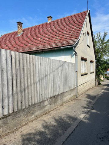 Eladó családi ház, Nemesnádudvaron 26 M Ft, 5 szobás