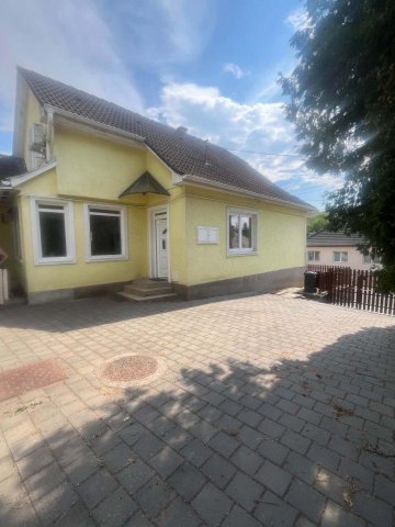 Eladó családi ház, Salgótarjánban 36 M Ft, 6 szobás