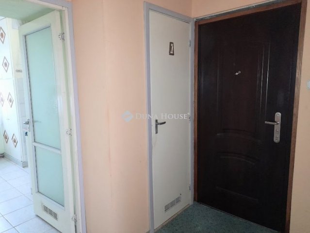 Eladó panellakás, Békéscsabán, Pásztor utcában 29.99 M Ft