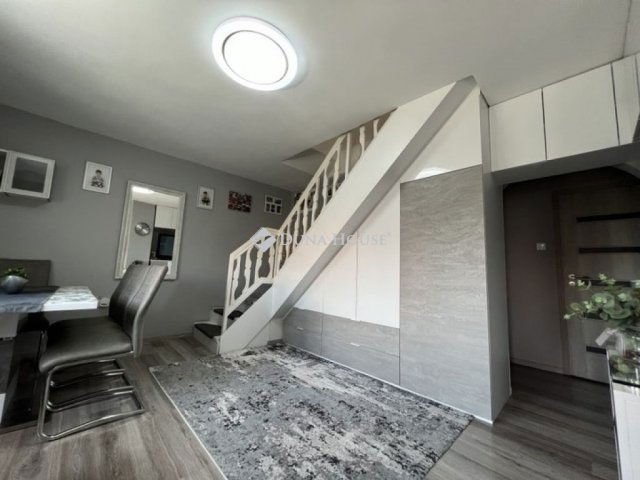 Eladó családi ház, Balatonfüreden 194.9 M Ft, 6 szobás