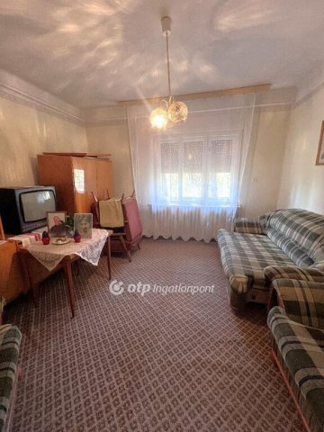 Eladó családi ház, Kiskörén 25 M Ft, 3 szobás