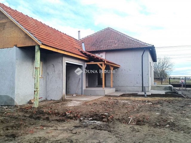 Eladó családi ház, Csorváson, Gremsperger József utcában