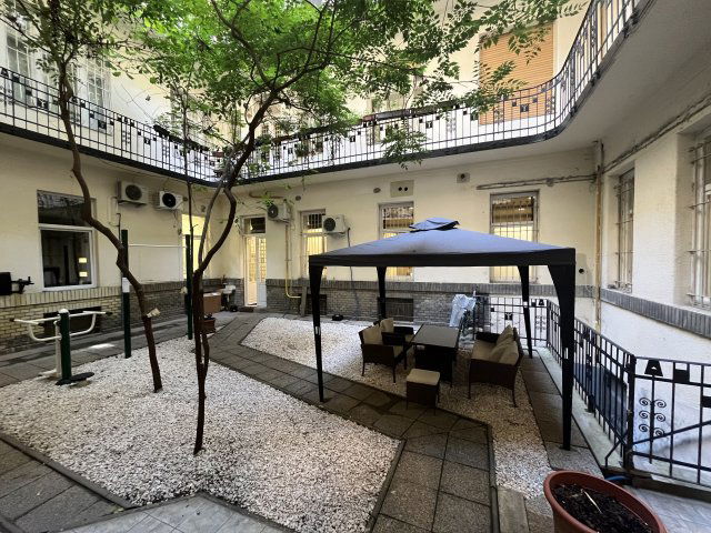 Eladó téglalakás, Budapesten, V. kerületben 85 M Ft, 2 szobás