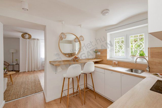 Eladó téglalakás, II. kerületben, Gyöngyvirág utcában