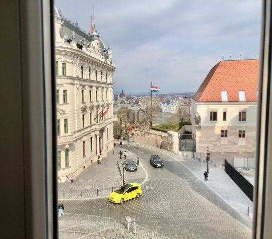 Kiadó téglalakás, albérlet, Budapesten, I. kerületben, 4 szobás