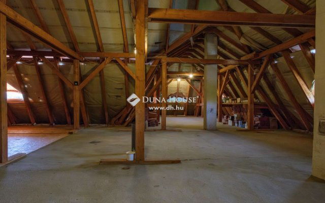 Eladó családi ház, Budapesten, XVI. kerületben 380 M Ft