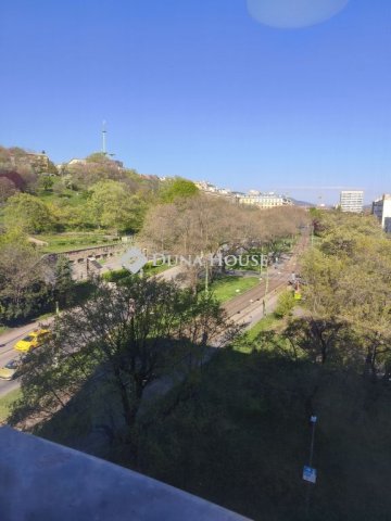 Eladó téglalakás, Budapesten, I. kerületben 75 M Ft, 1 szobás