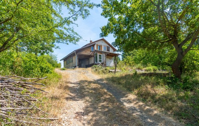 Eladó családi ház, Verőcén 59.9 M Ft, 5 szobás